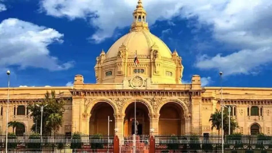 यूपी में विधान परिषद चुनाव के मतदान जारी