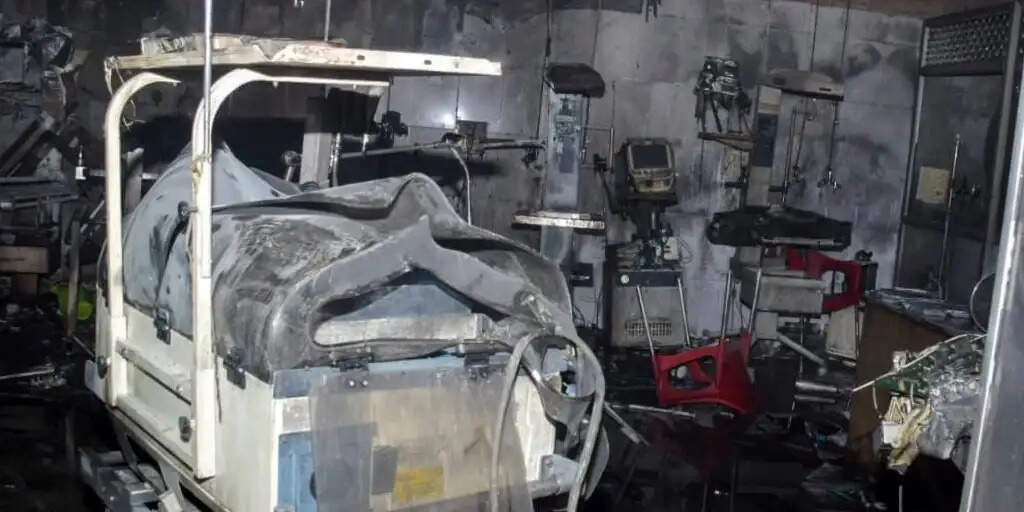  इस्लामाबाद के अस्पताल में लगी आग